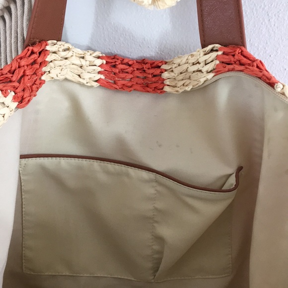 Olivia Miller Pippy striped straw tote bag - Picture 6 of 8